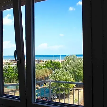 Hotel Caravel 3*