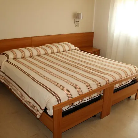 Otel Caravel Sottomarina