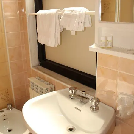 Otel Caravel Sottomarina